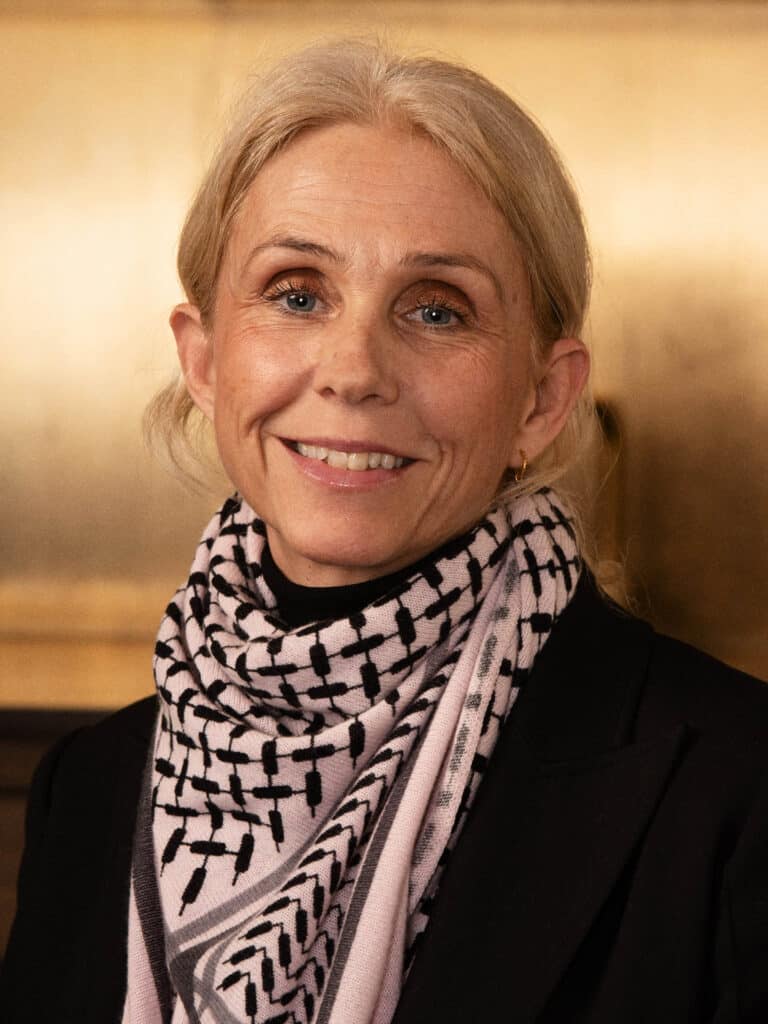 HAL09178 A business portrait at the workplace